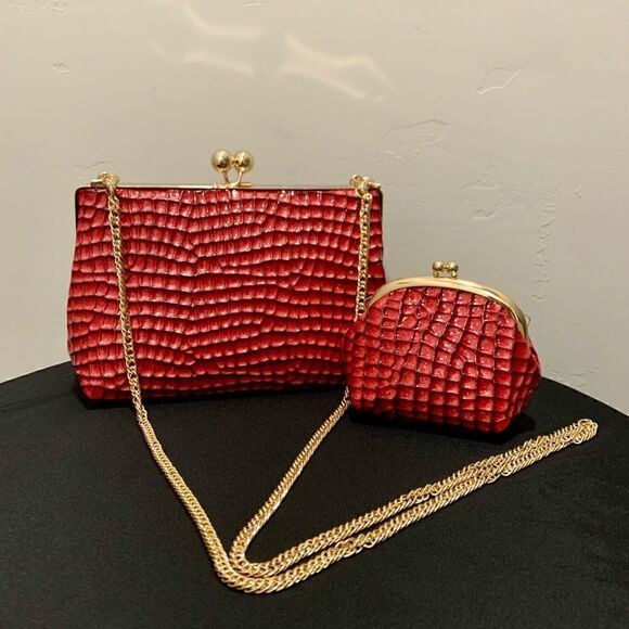 Handmade Genuine Embossed Leather Kisslock Wristlet/Crossbody & Coin Purse